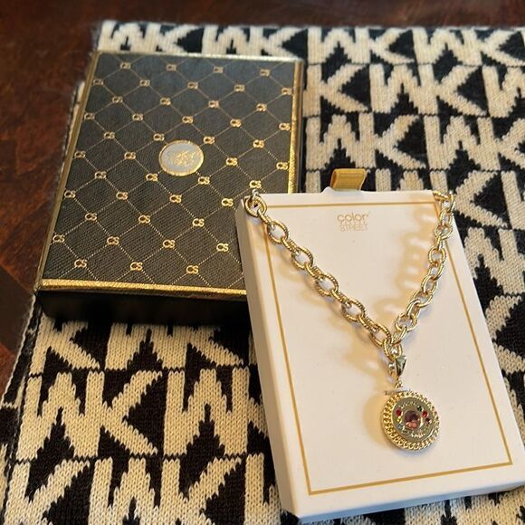 Color Street Circle of Excellence Bracelet. - Picture 1 of 10